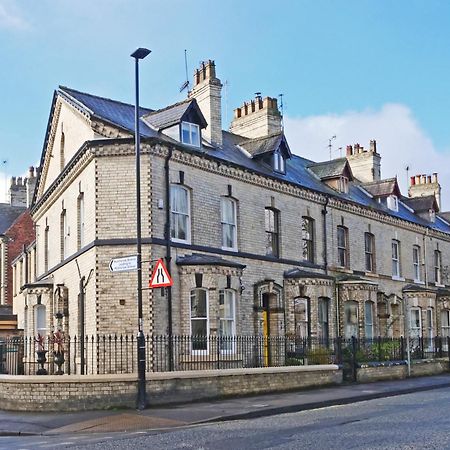 Holiday Homes In York Bagian luar foto