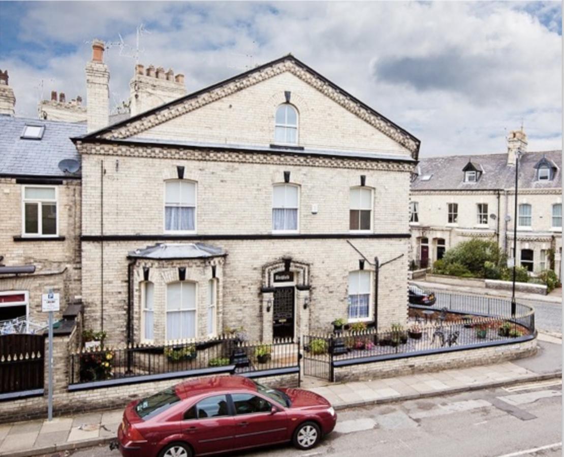 Holiday Homes In York Bagian luar foto